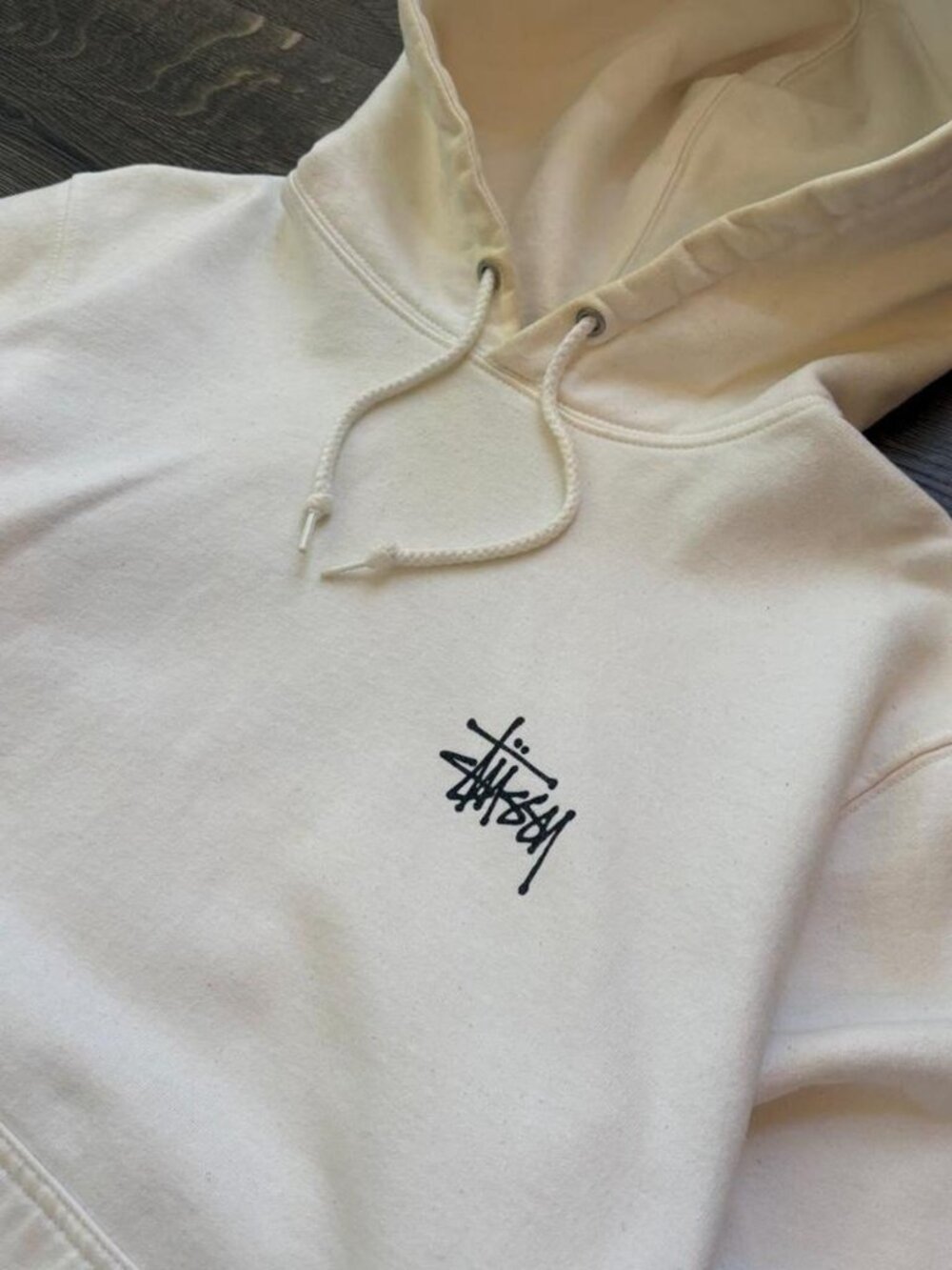 Stüssy White Skater Hoodie with Black Stüssy Logo (M) - Picture 3 of 8